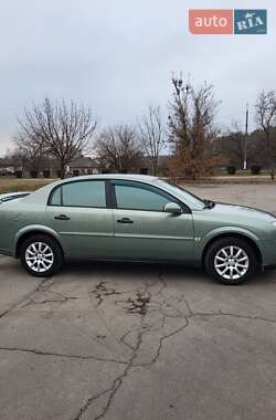 Седан Opel Vectra 2004 в Горішніх Плавнях