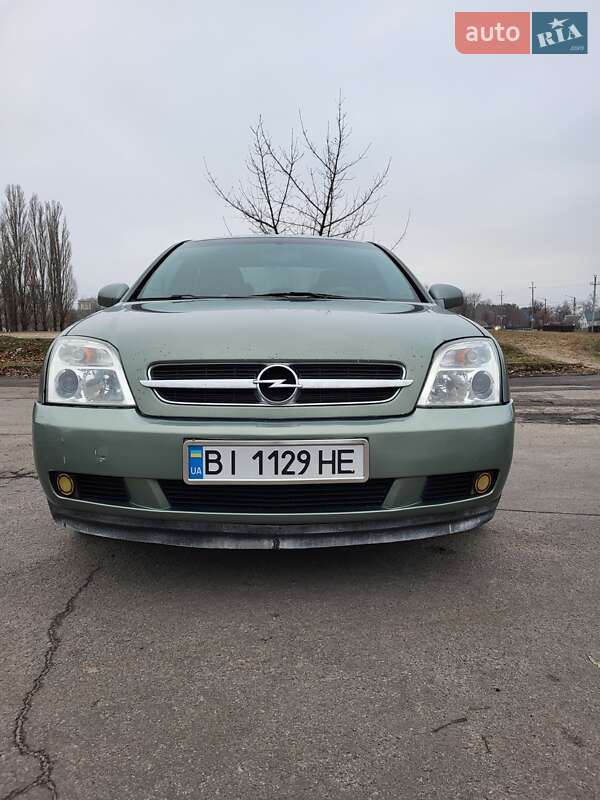 Седан Opel Vectra 2004 в Горишних Плавнях