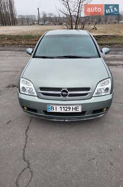 Седан Opel Vectra 2004 в Горішніх Плавнях