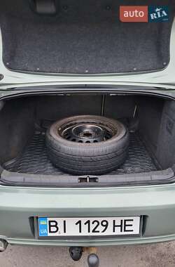 Седан Opel Vectra 2004 в Горішніх Плавнях