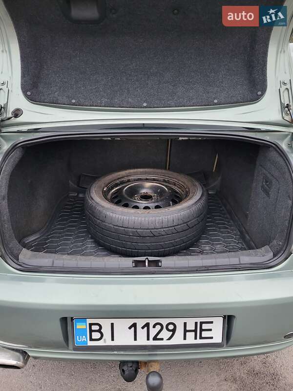 Седан Opel Vectra 2004 в Горишних Плавнях