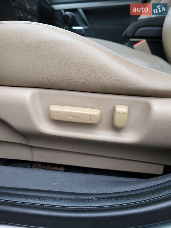 Седан Opel Vectra 2004 в Горишних Плавнях