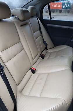 Седан Opel Vectra 2004 в Горішніх Плавнях