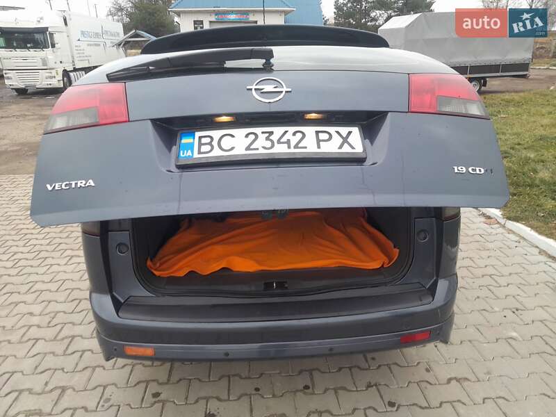 Универсал Opel Vectra 2008 в Мостиске