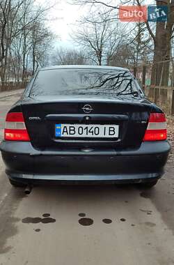 Седан Opel Vectra 1998 в Крыжополе