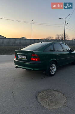 Лифтбек Opel Vectra 1997 в 