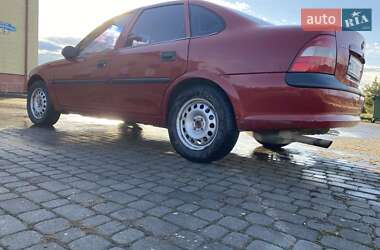 Седан Opel Vectra 1996 в Львове