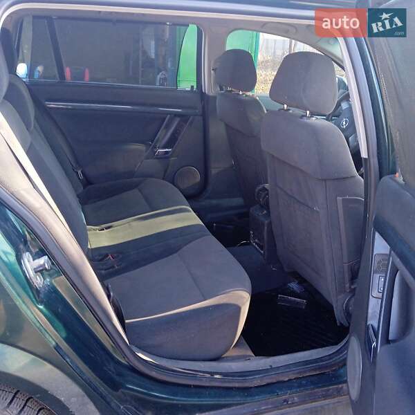 Универсал Opel Vectra 2004 в Литине