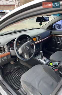 Седан Opel Vectra 2004 в Тернополе