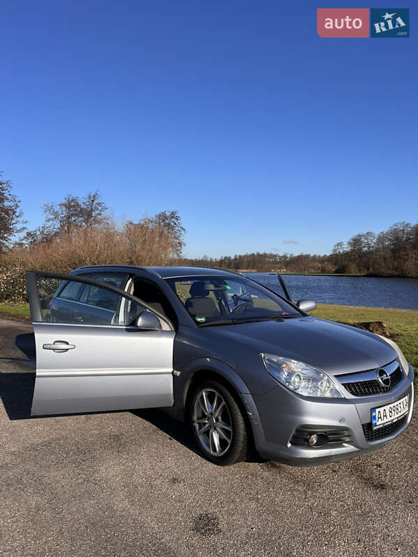 Универсал Opel Vectra 2006 в Львове