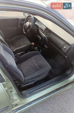 Лифтбек Opel Vectra 1996 в Новом Буге