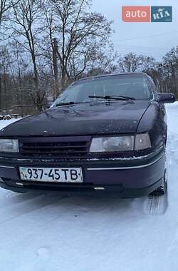 Седан Opel Vectra 1992 в Турийске