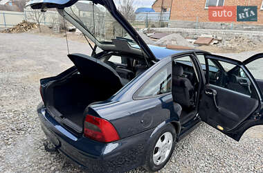 Лифтбек Opel Vectra 1999 в Виннице