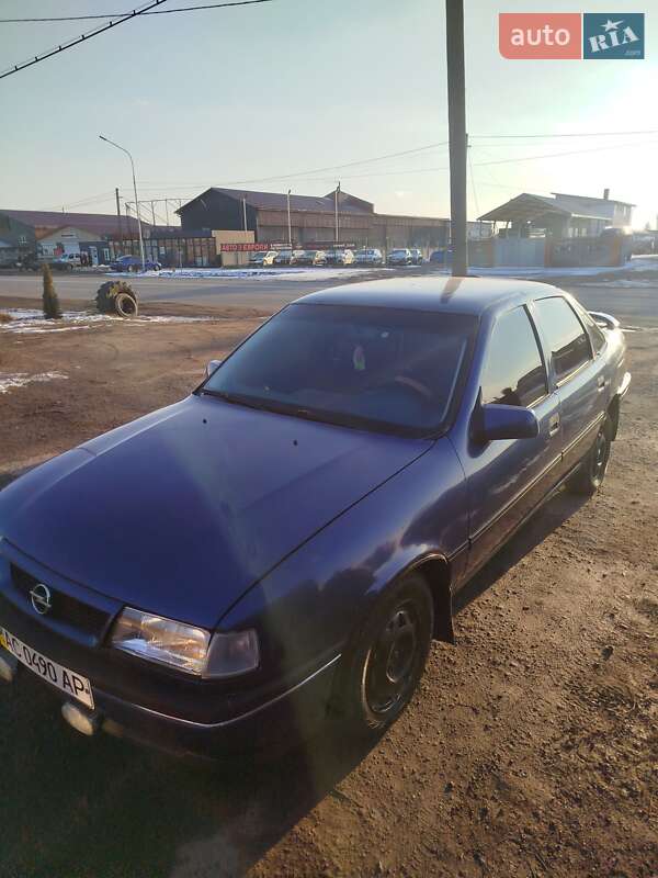 Седан Opel Vectra 1990 в Луцке