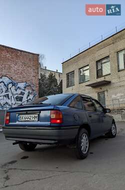 Лифтбек Opel Vectra 1991 в 