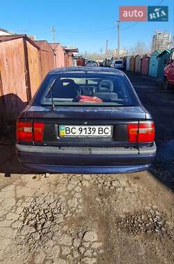 Лифтбек Opel Vectra 1995 в 