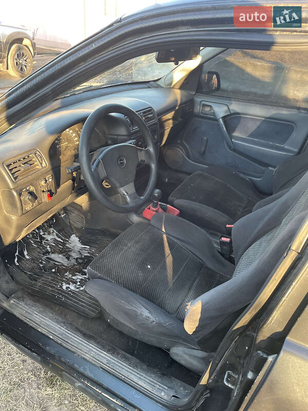 Лифтбек Opel Vectra 1994 в Тульчине