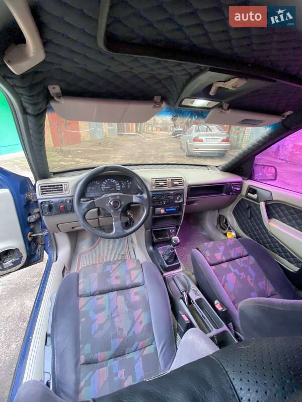 Седан Opel Vectra 1989 в Кропивницком