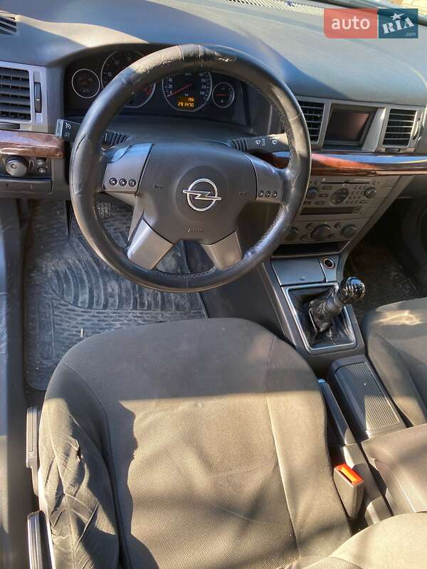 Универсал Opel Vectra 2003 в Черновцах