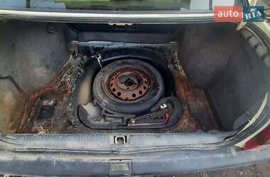 Седан Opel Vectra 1989 в 