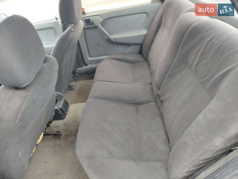 Седан Opel Vectra 1992 в Кодаках