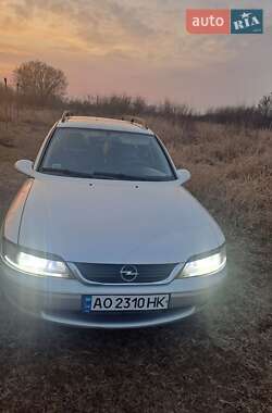 Універсал Opel Vectra 2000 в  фото 2 Універсал Opel Vectra 2000 в
