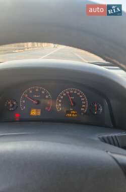 Седан Opel Vectra 2003 в 