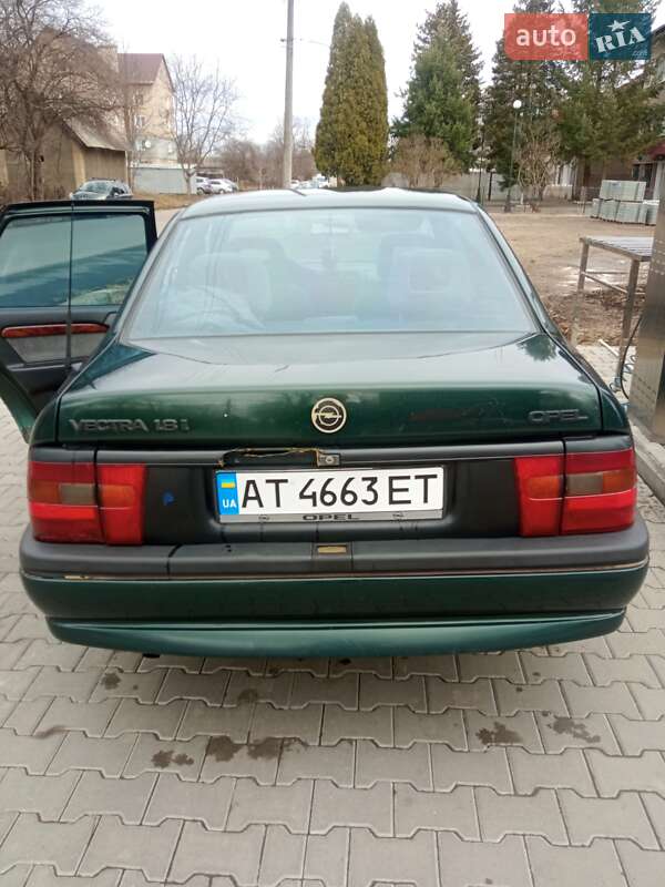 Седан Opel Vectra 1995 в Коломые