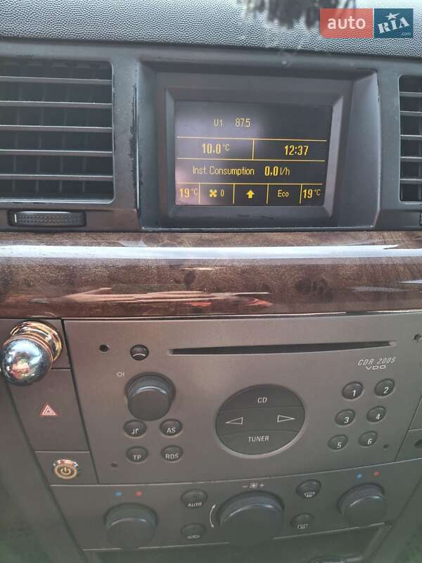 Седан Opel Vectra 2003 в Черкассах