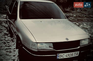 Седан Opel Vectra 1991 в Дублянах