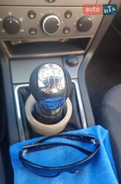 Седан Opel Vectra 2006 в 