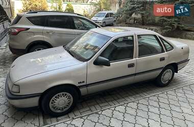 Седан Opel Vectra 1990 в 