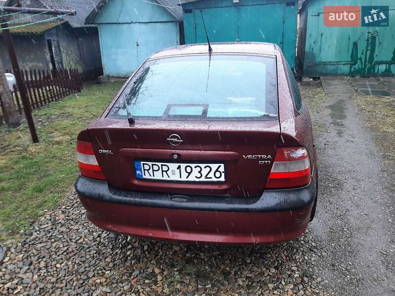 Лифтбек Opel Vectra 1998 в Рожнятове