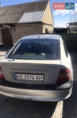Лифтбек Opel Vectra 1996 в 