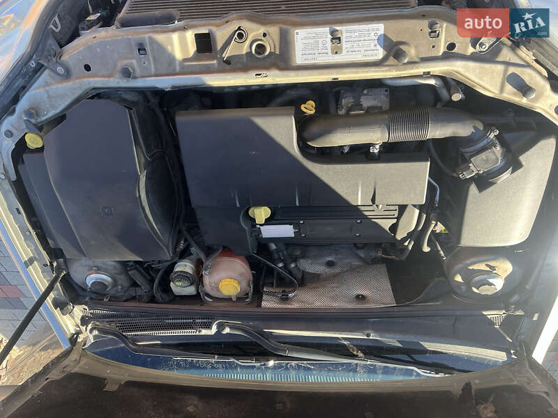 Седан Opel Vectra 2003 в Львове