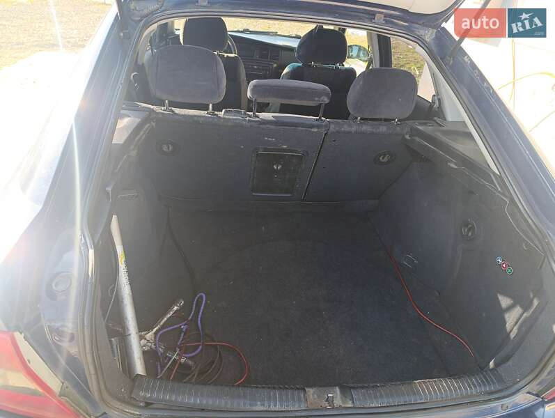 Лифтбек Opel Vectra 1999 в Львове