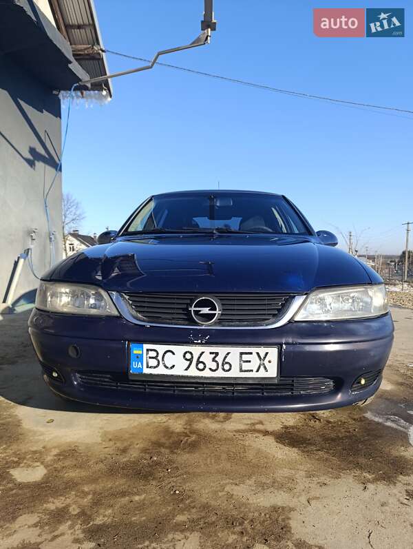 Лифтбек Opel Vectra 1999 в Львове