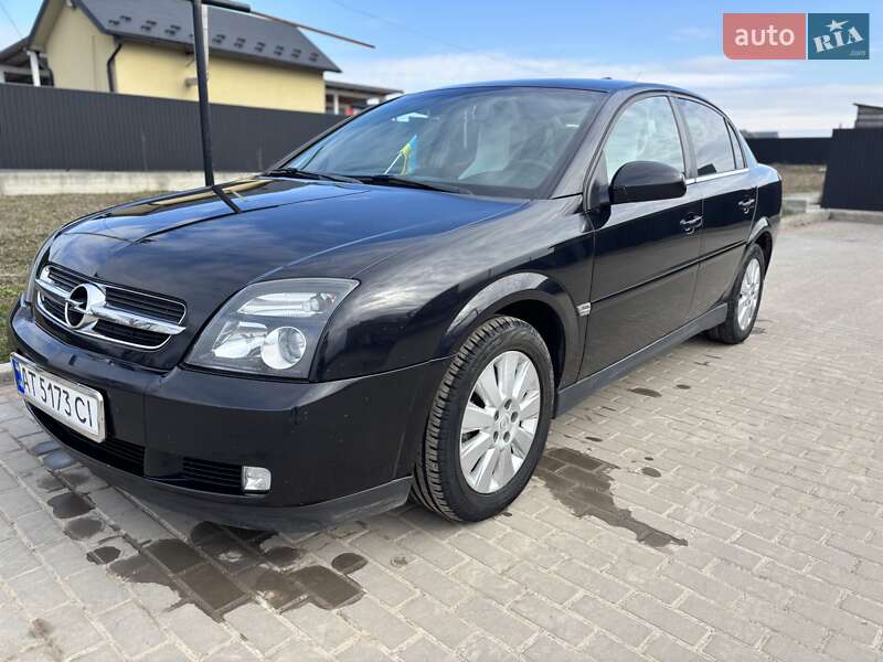 Седан Opel Vectra 2004 в 