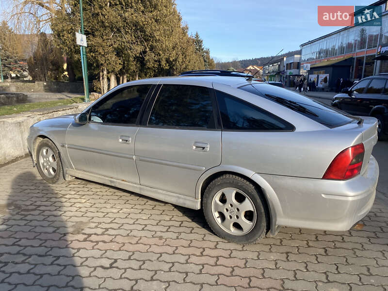 Седан Opel Vectra 2000 в Сколе