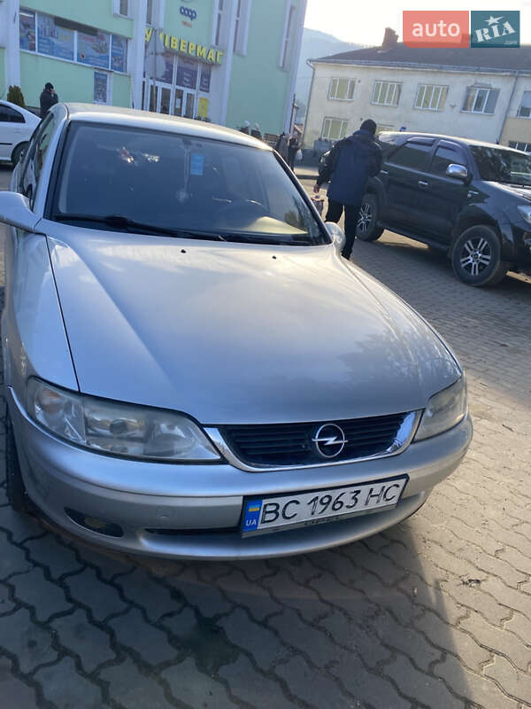 Седан Opel Vectra 2000 в Сколе