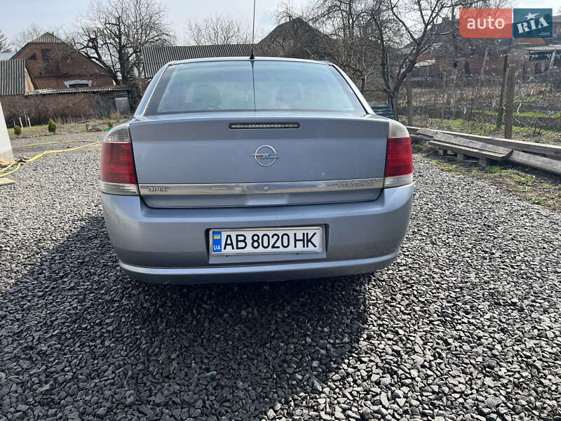 Седан Opel Vectra 2007 в Літині