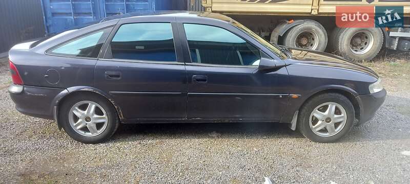 Ліфтбек Opel Vectra 1997 в Жмеринці