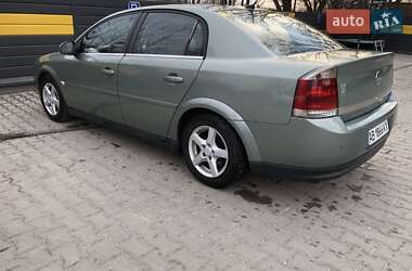 Седан Opel Vectra 2004 в 