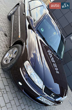 Седан Opel Vectra 2000 в 