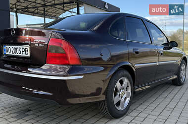 Седан Opel Vectra 2000 в 
