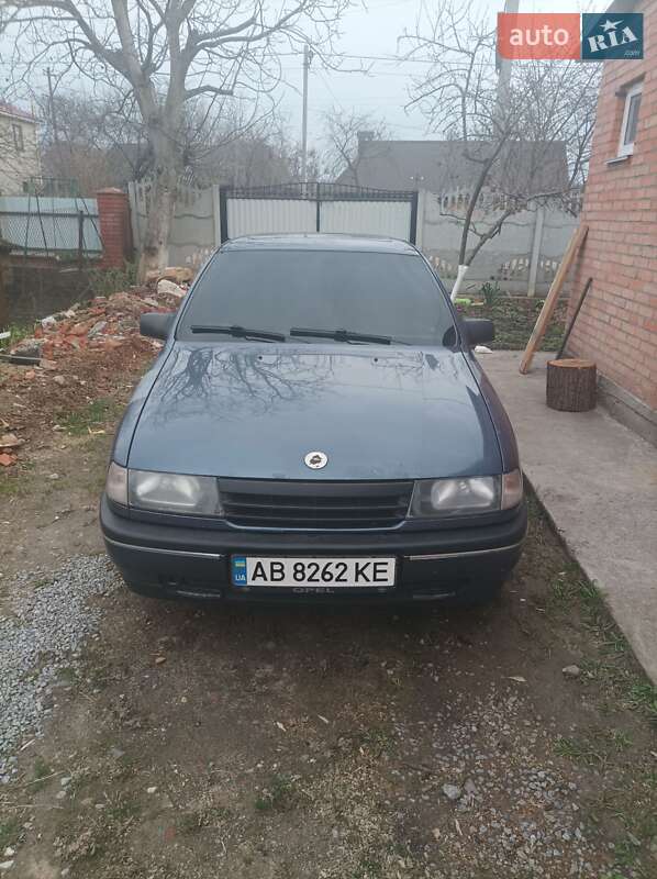 Opel Vectra 1989