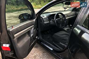 Седан Opel Vectra 2005 в 