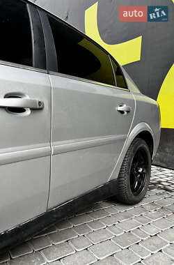 Седан Opel Vectra 2003 в 