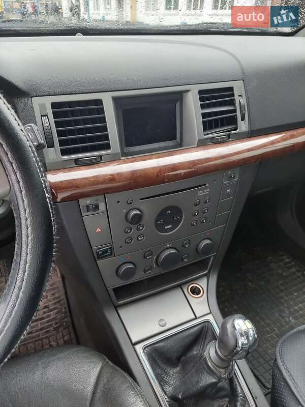 Седан Opel Vectra 2004 в Красилові
