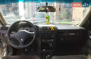 Лифтбек Opel Vectra 1992 в 